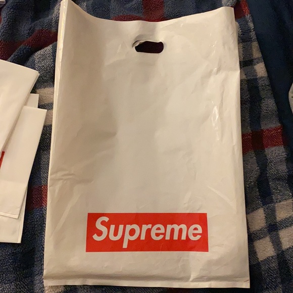 Assorted Size Supreme Shopping Bags - Picture 3 of 3